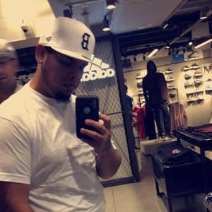 Meet your Posher, Carlos